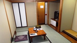 6畳和室(奥側から)|かみのやま温泉 別館ふじや旅館<山形県>