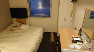 シングルルーム(入口側から)|スーパーホテル札幌・すすきの 天然温泉 空沼の湯
