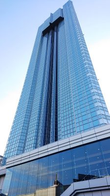 ホテル外観(近景)|アパホテル&リゾート〈東京ベイ幕張〉