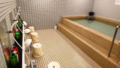 中浴場|備長炭の湯 ホテルクラウンヒルズ小倉(BBHホテルグループ)