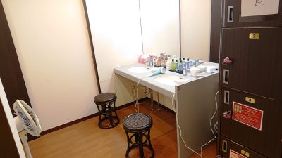 脱衣場|備長炭の湯 ホテルクラウンヒルズ小倉(BBHホテルグループ)