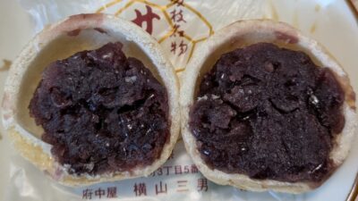 サッカーエース最中(小豆)断面|フォンテーヌ府中屋